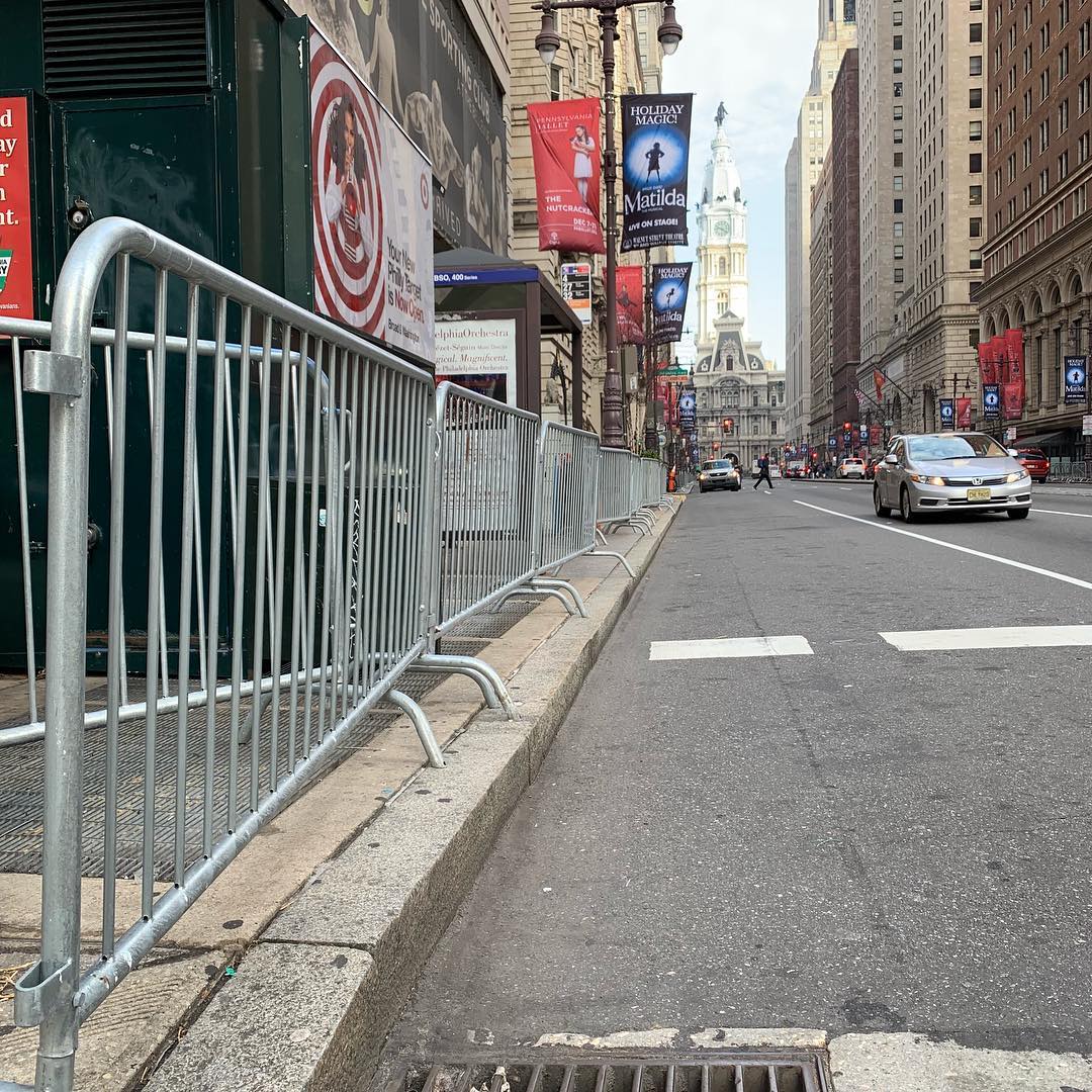 Broad street is gearing up! Are you ready? Just about 4 and a half days away! #mummers #mummersparade #broadstreet #mummersdayparade2019 #mollywoppersnyb